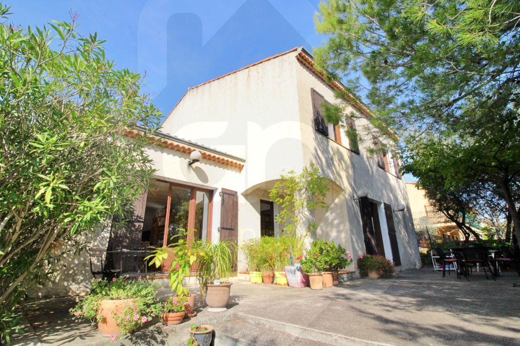 Maison Les Pennes Mirabeau 160m sur terrain 761m 1/18